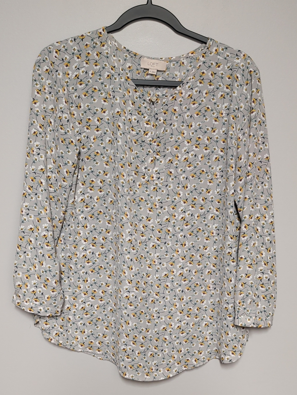 LOFT Pale Blue Floral Button-Front Long Sleeve Blouse